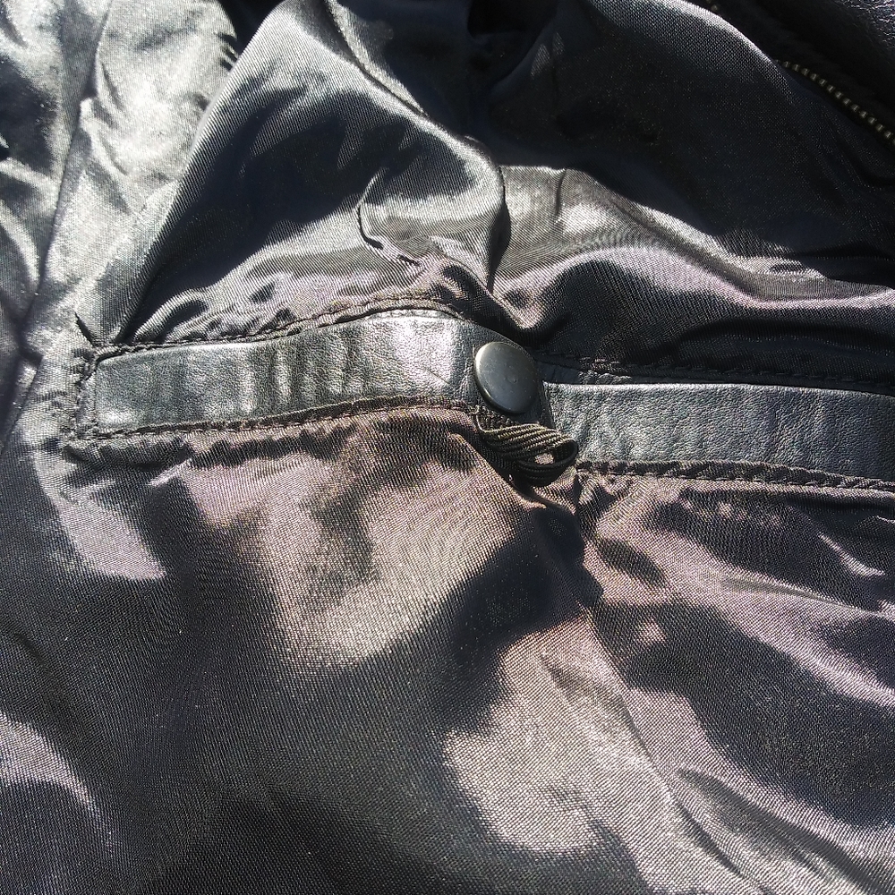 - Leather coat - Picture 6 of 8